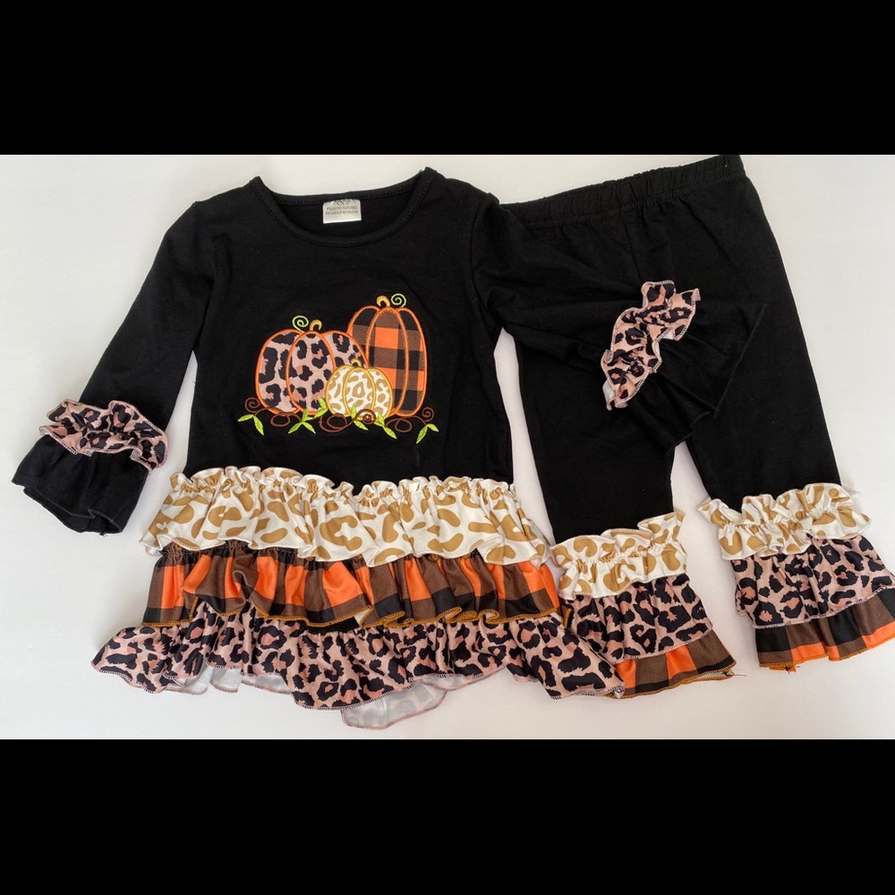 Pumpkin outfit